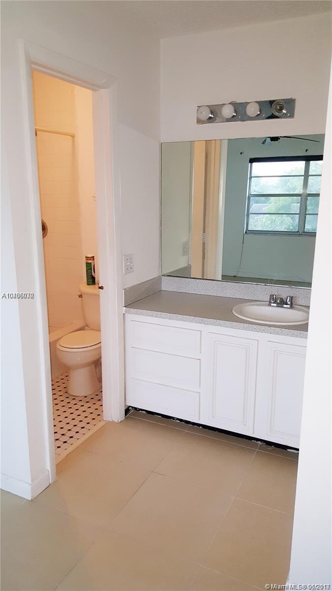 COUNTRY GARDENS CONDO - Residential Lease