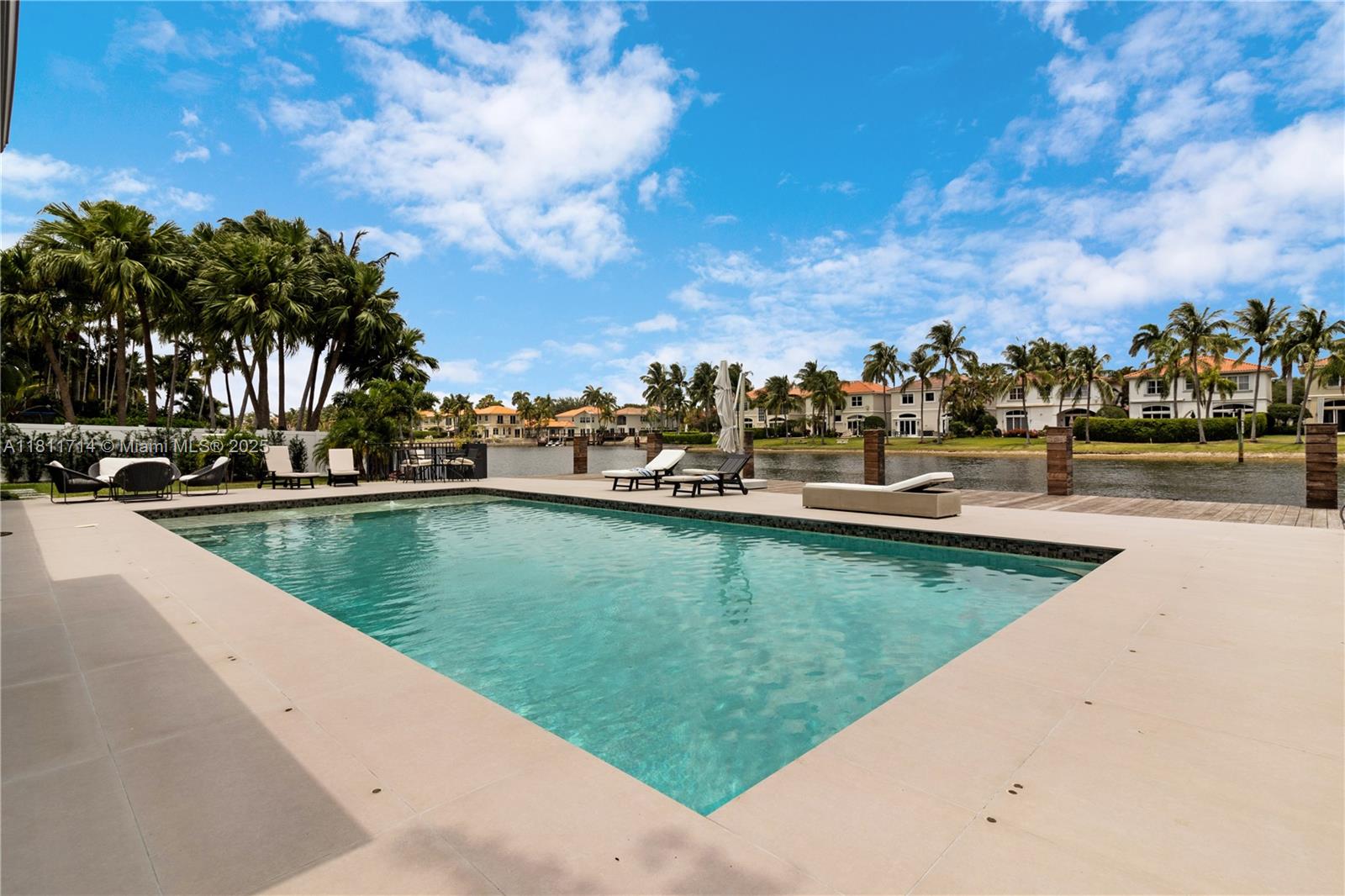 DIPLOMAT GOLF ESTATES ADD - Residential