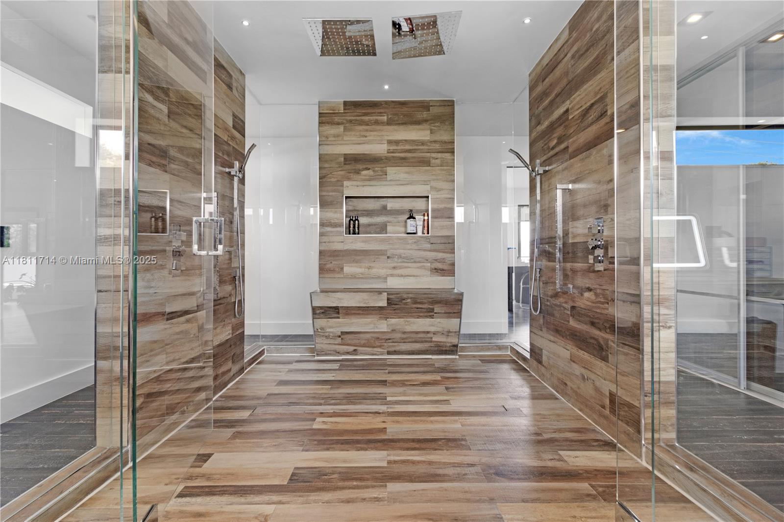DIPLOMAT GOLF ESTATES ADD - Residential