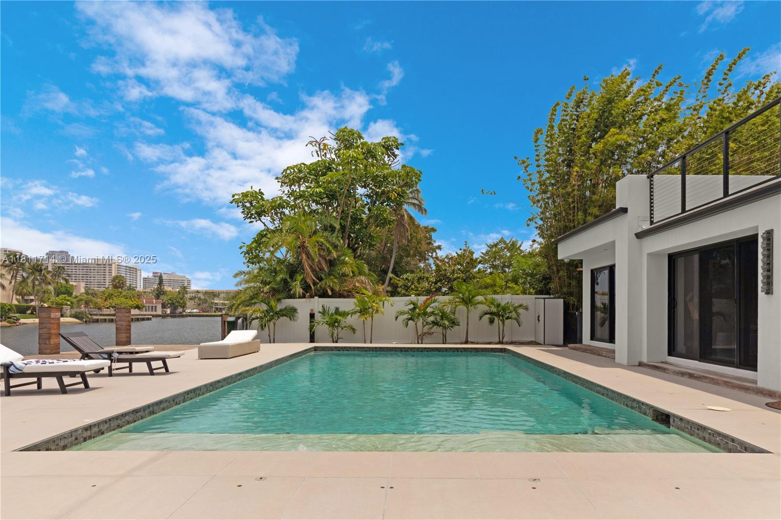 DIPLOMAT GOLF ESTATES ADD - Residential