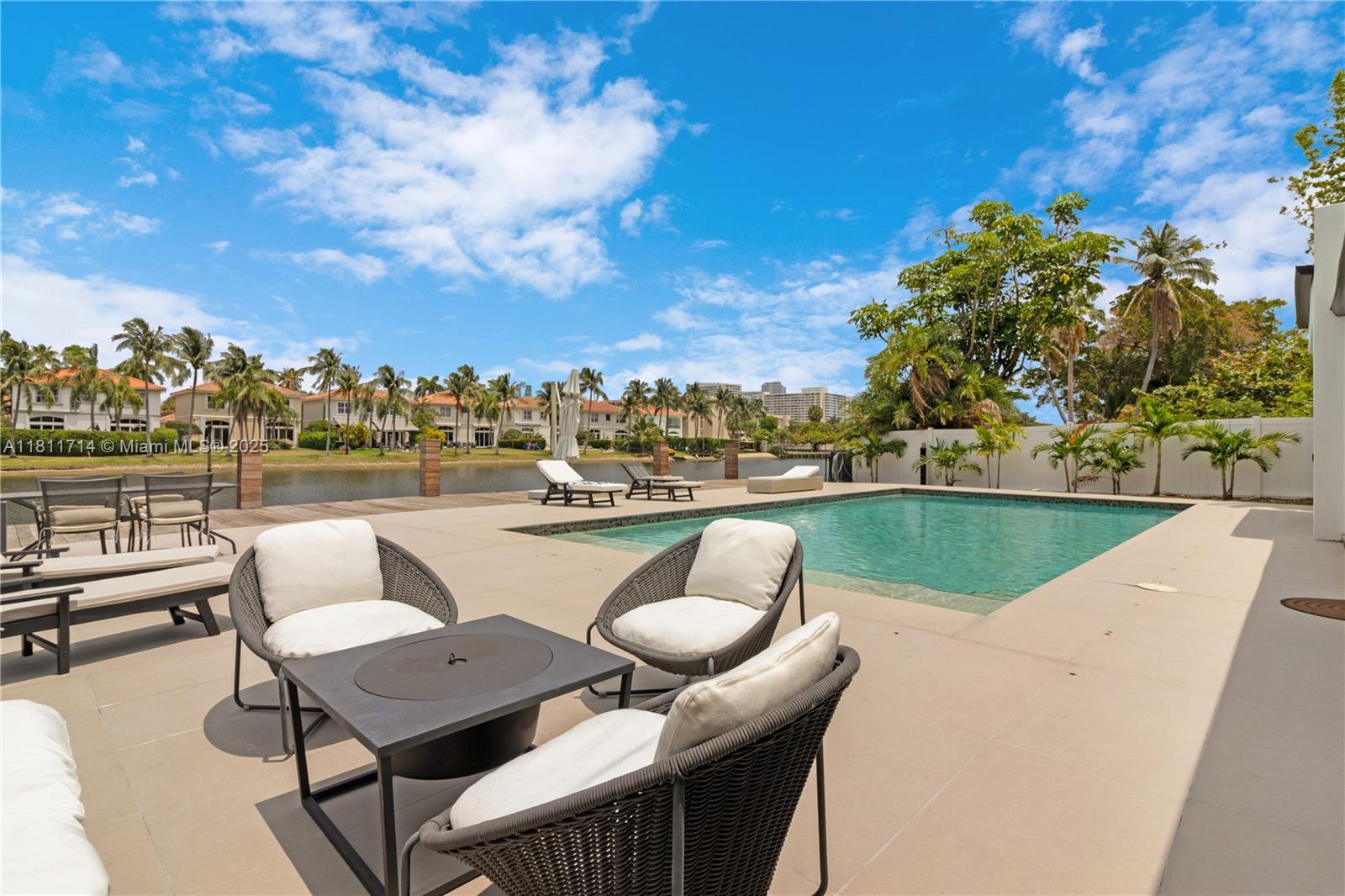 DIPLOMAT GOLF ESTATES ADD - Residential
