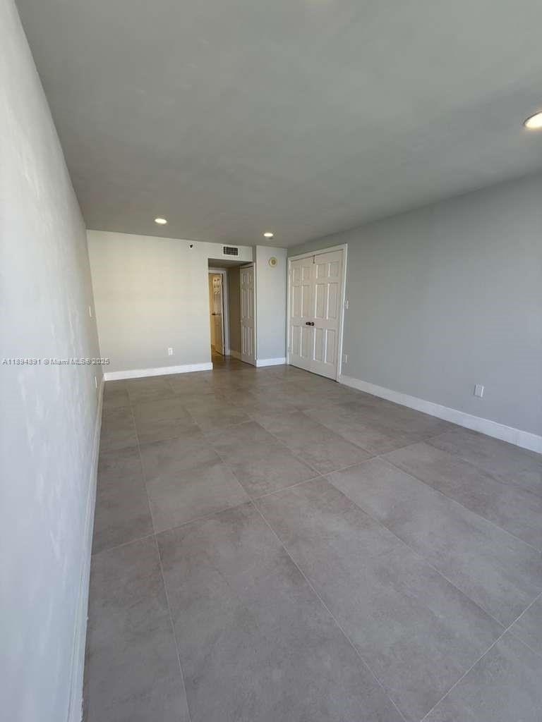 VENETIA CONDO - Residential Lease