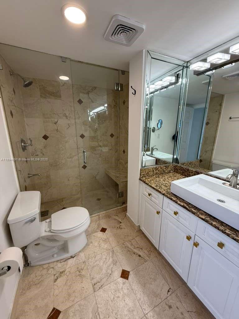 VENETIA CONDO - Residential Lease