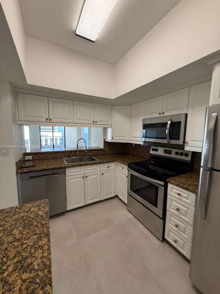 VENETIA CONDO - Residential Lease