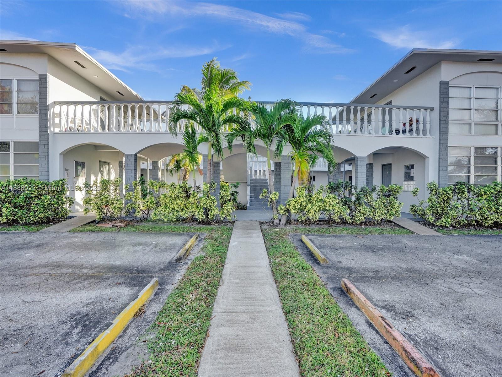 VENETIAN CONDO - Residential Lease