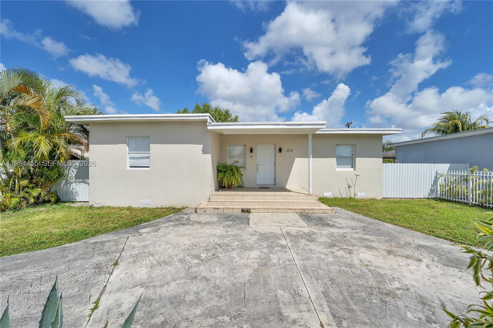 HIALEAH 9TH ADDN - Residential