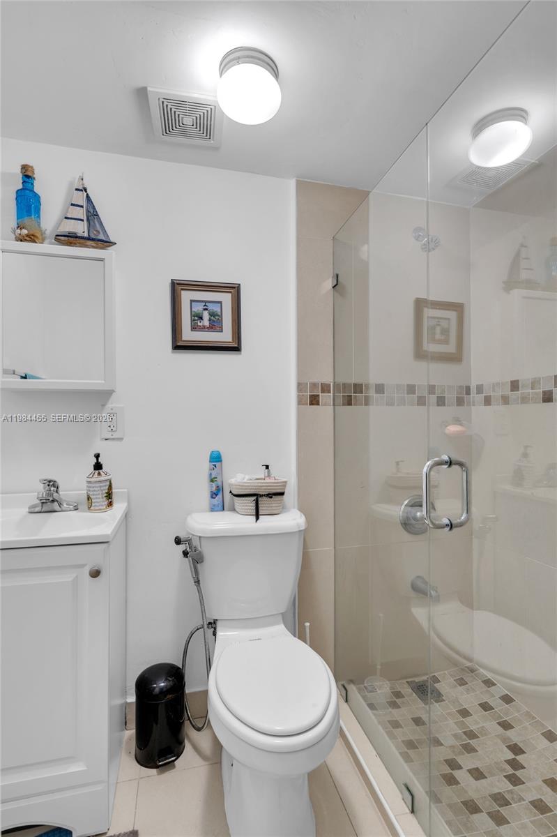 HIALEAH 9TH ADDN - Residential