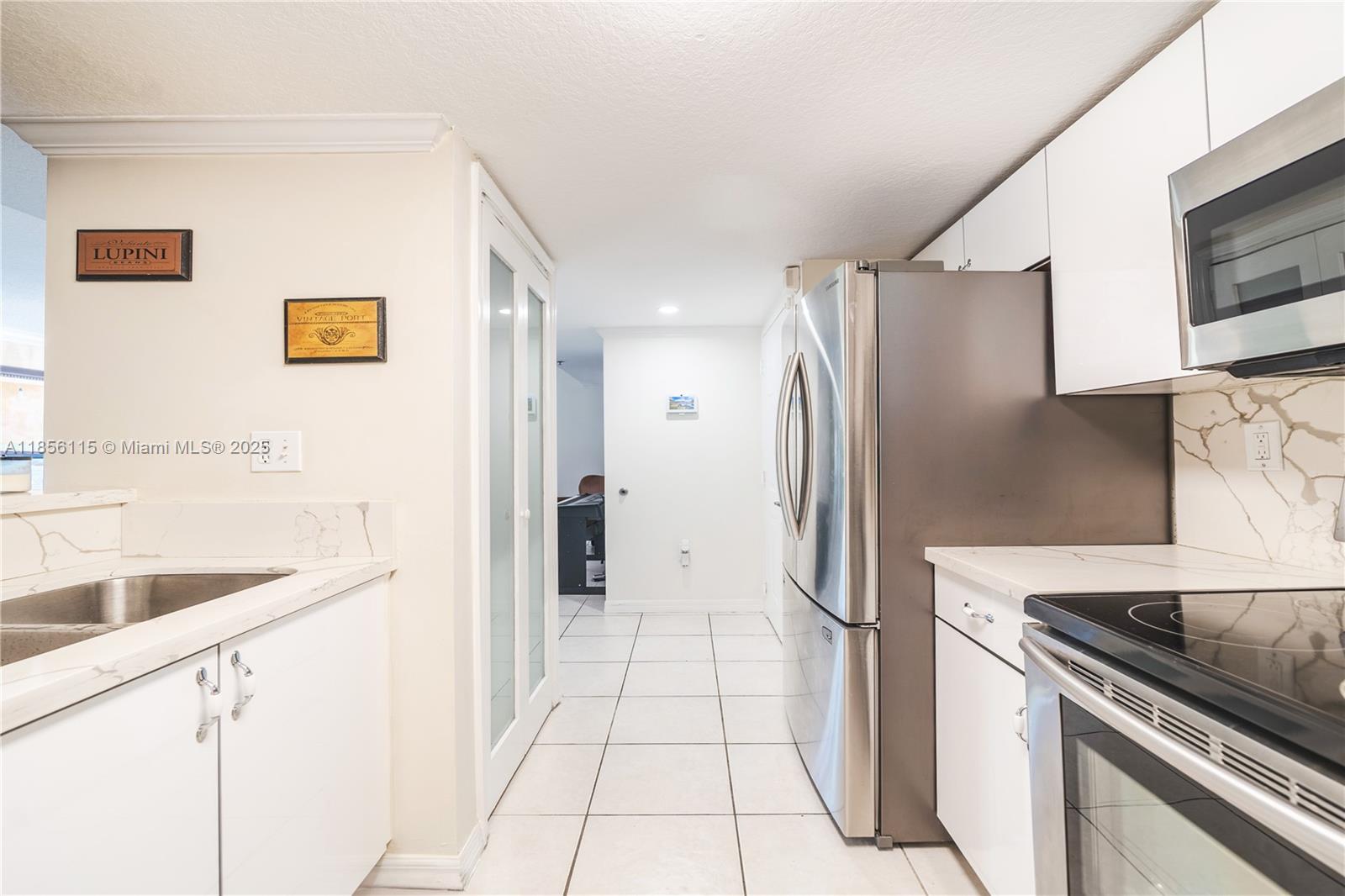 MARBELLA CONDO - Residential