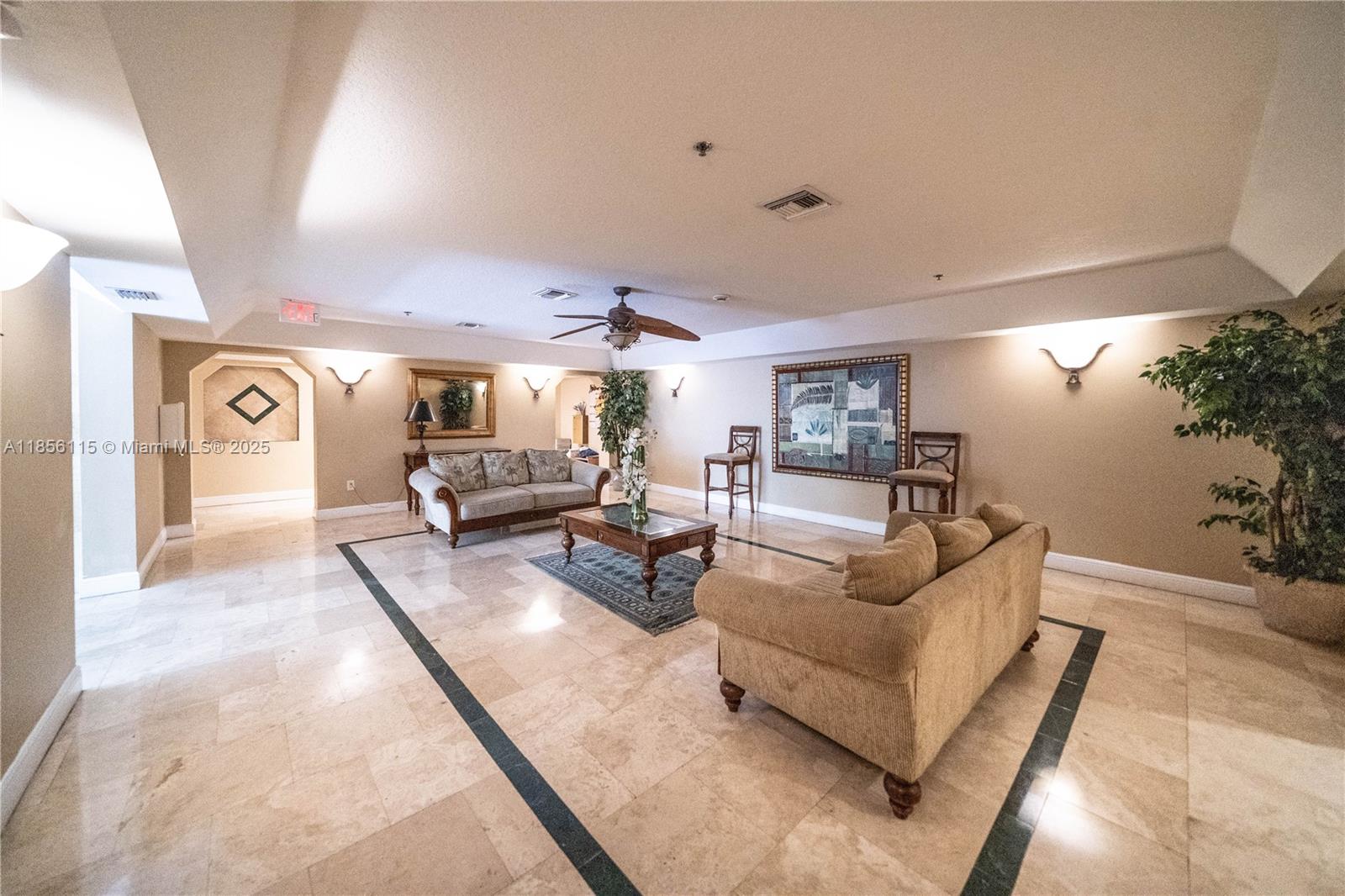 MARBELLA CONDO - Residential