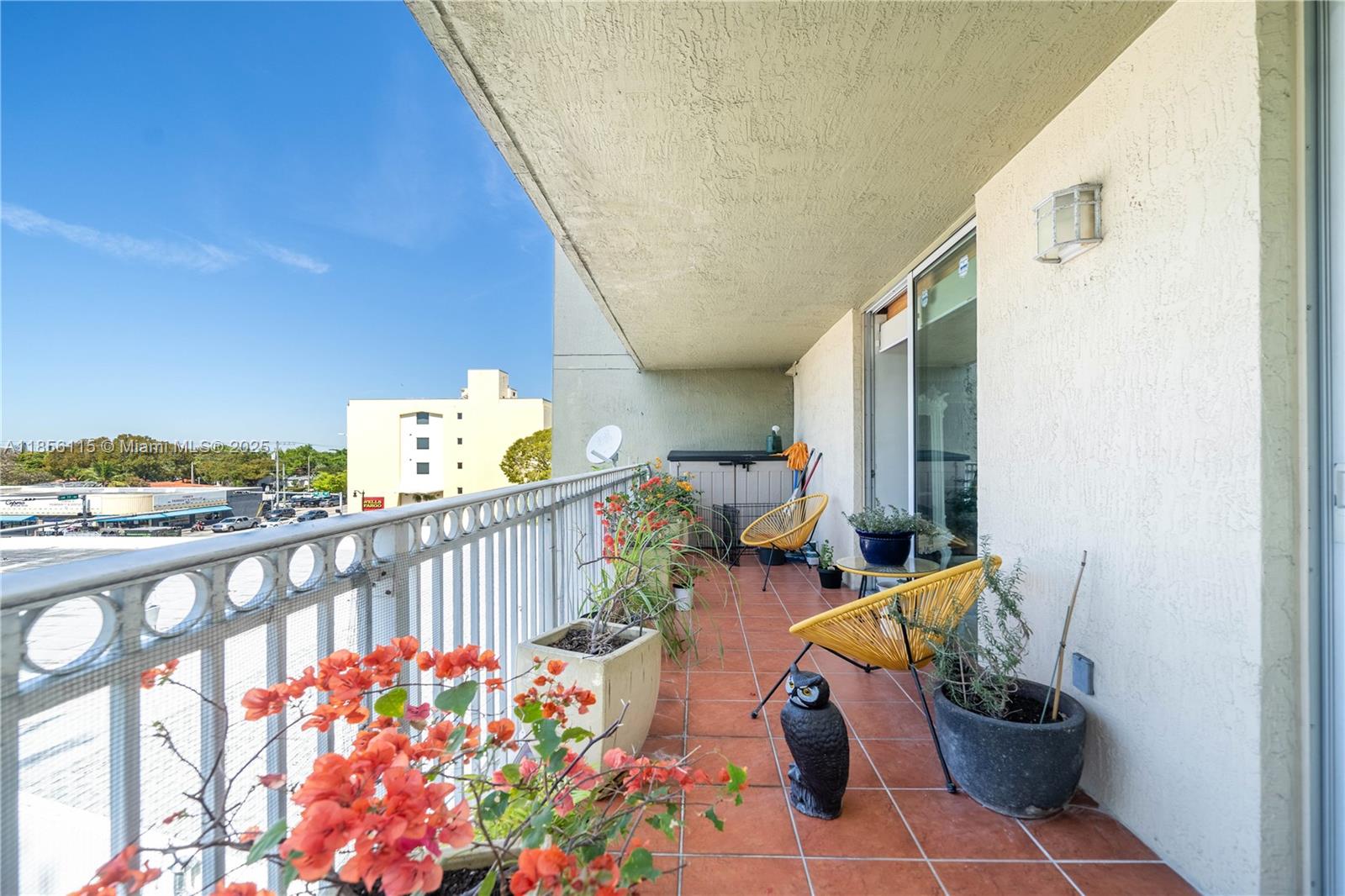 1650 Coral Way 507