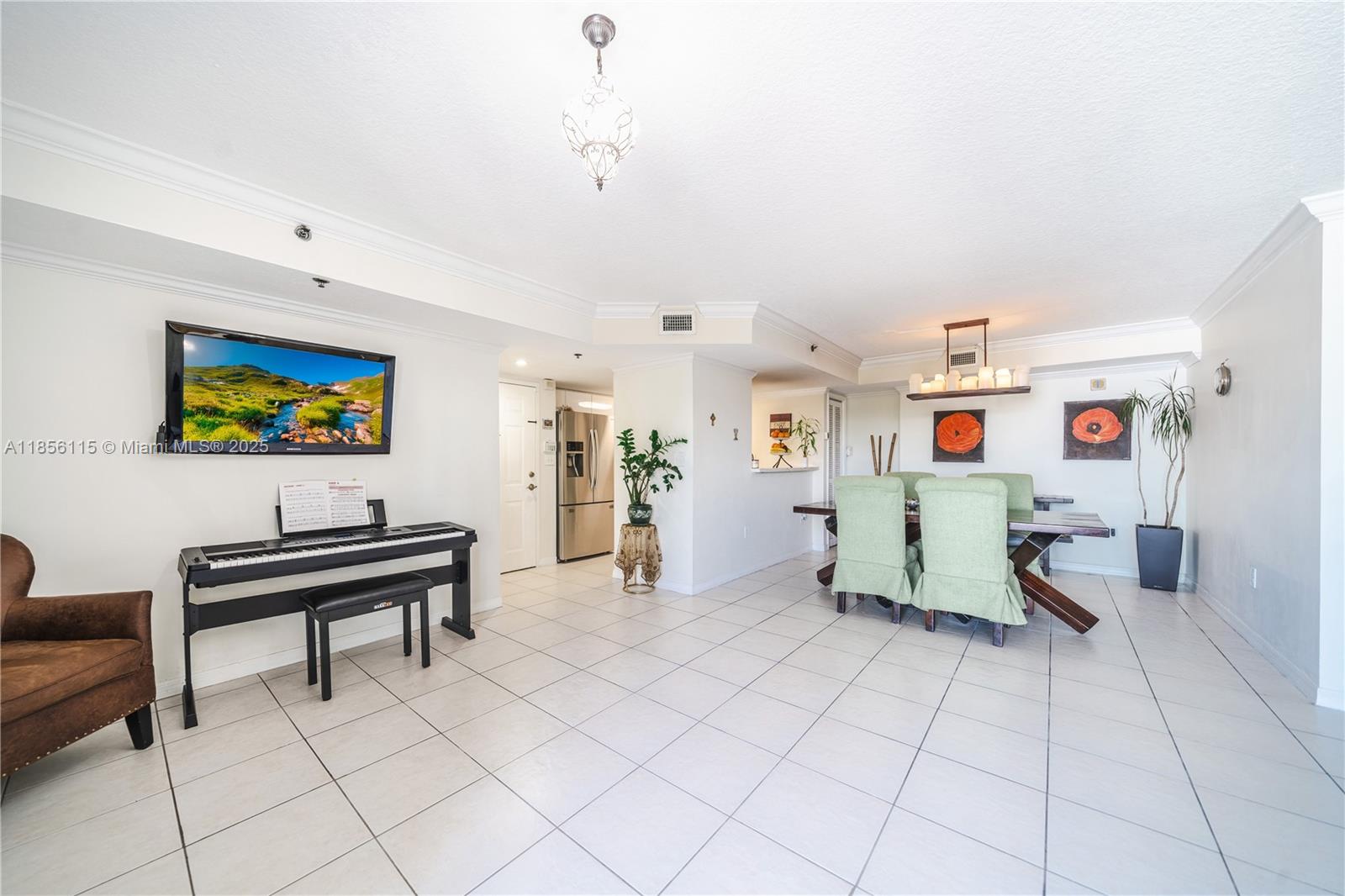 MARBELLA CONDO - Residential