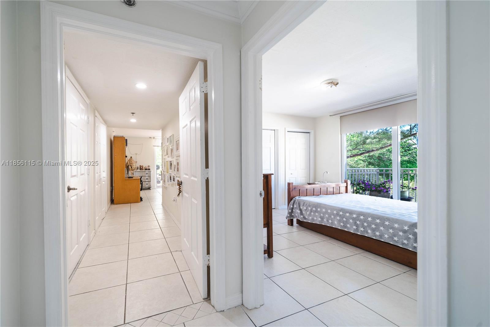 MARBELLA CONDO - Residential