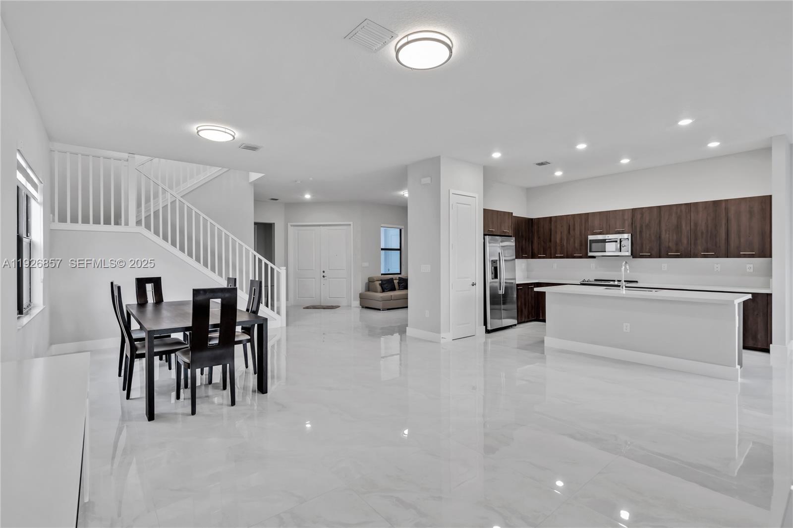 TUSCAN ISLES - Residential