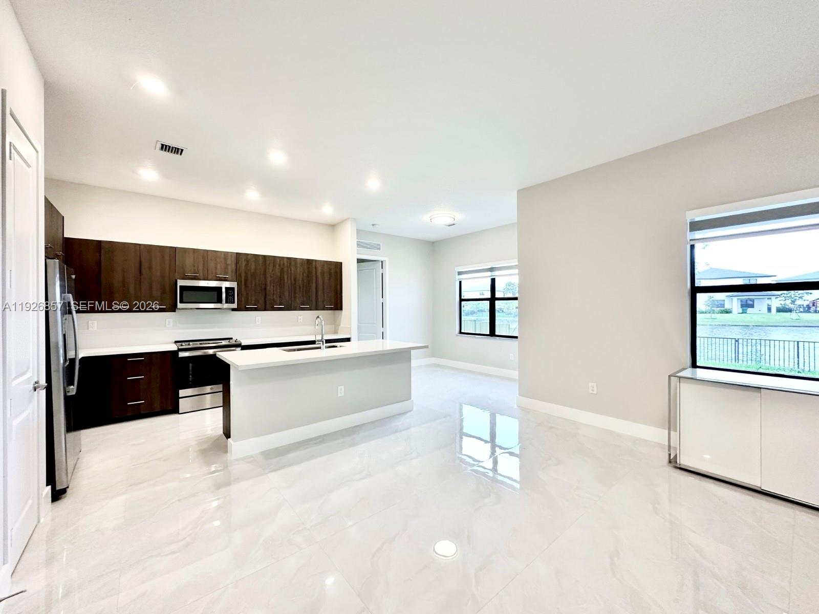 TUSCAN ISLES - Residential