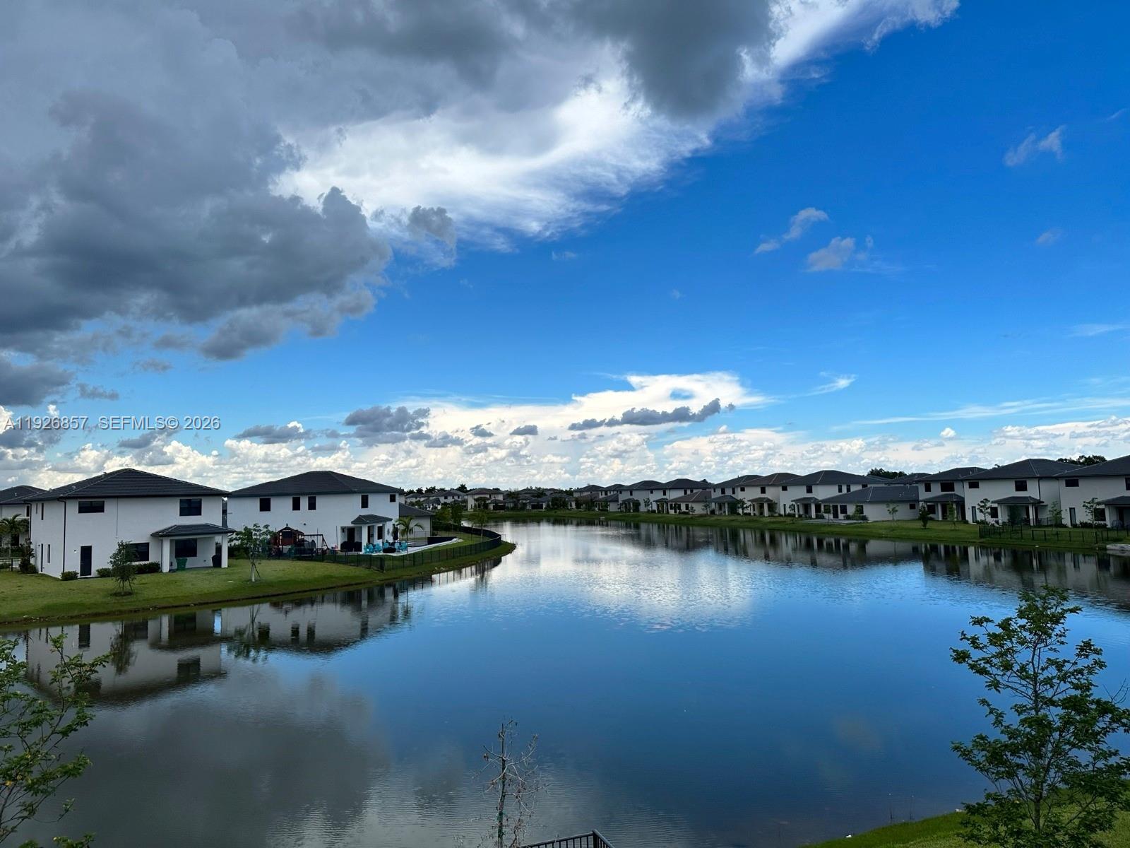 TUSCAN ISLES - Residential