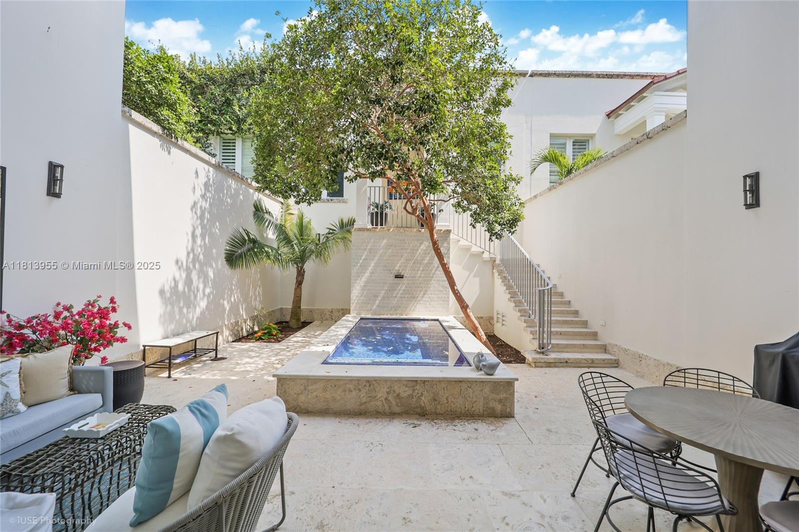 ALMERIA REPLAT - Residential