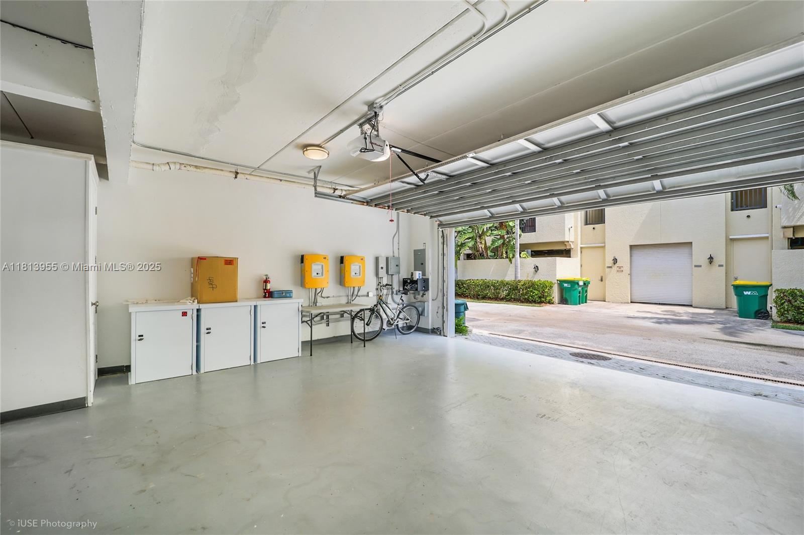 ALMERIA REPLAT - Residential