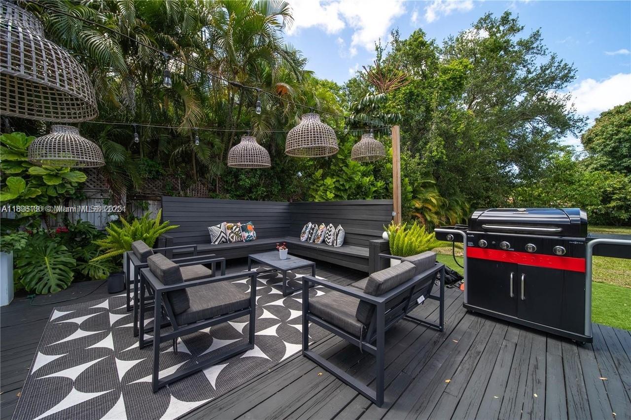 GRIFFING BISCAYNE PK EST - Residential