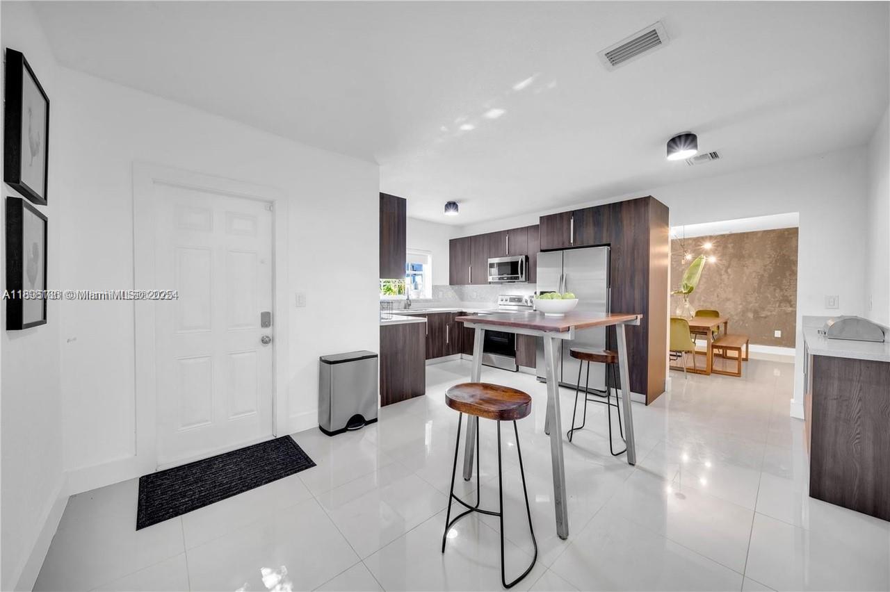 GRIFFING BISCAYNE PK EST - Residential