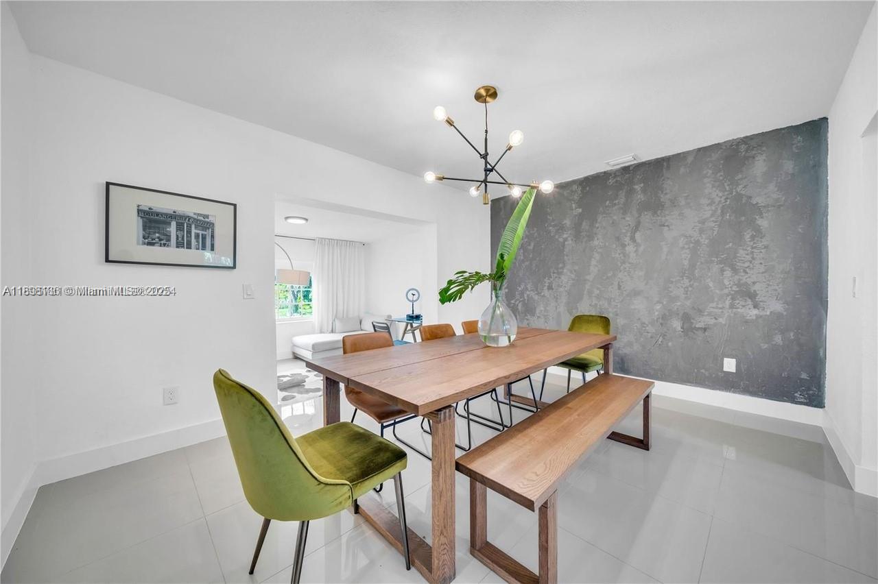 GRIFFING BISCAYNE PK EST - Residential