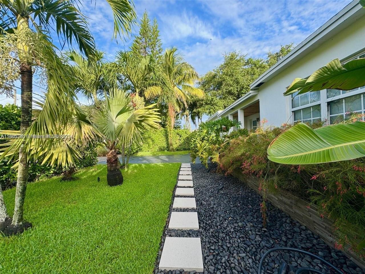 GRIFFING BISCAYNE PK EST - Residential