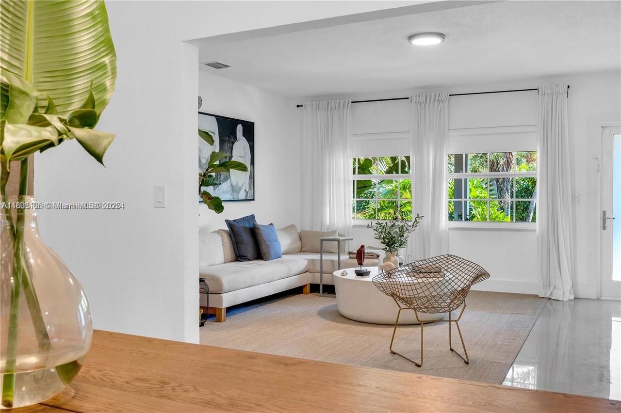 GRIFFING BISCAYNE PK EST - Residential