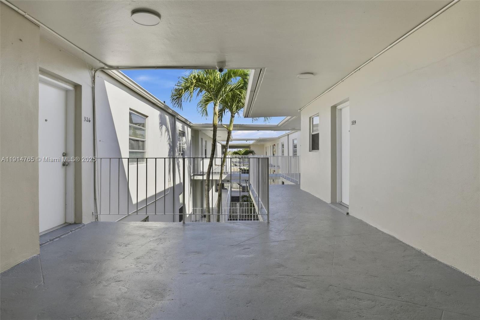 COMMUNITY GARDENS - Residential Lease