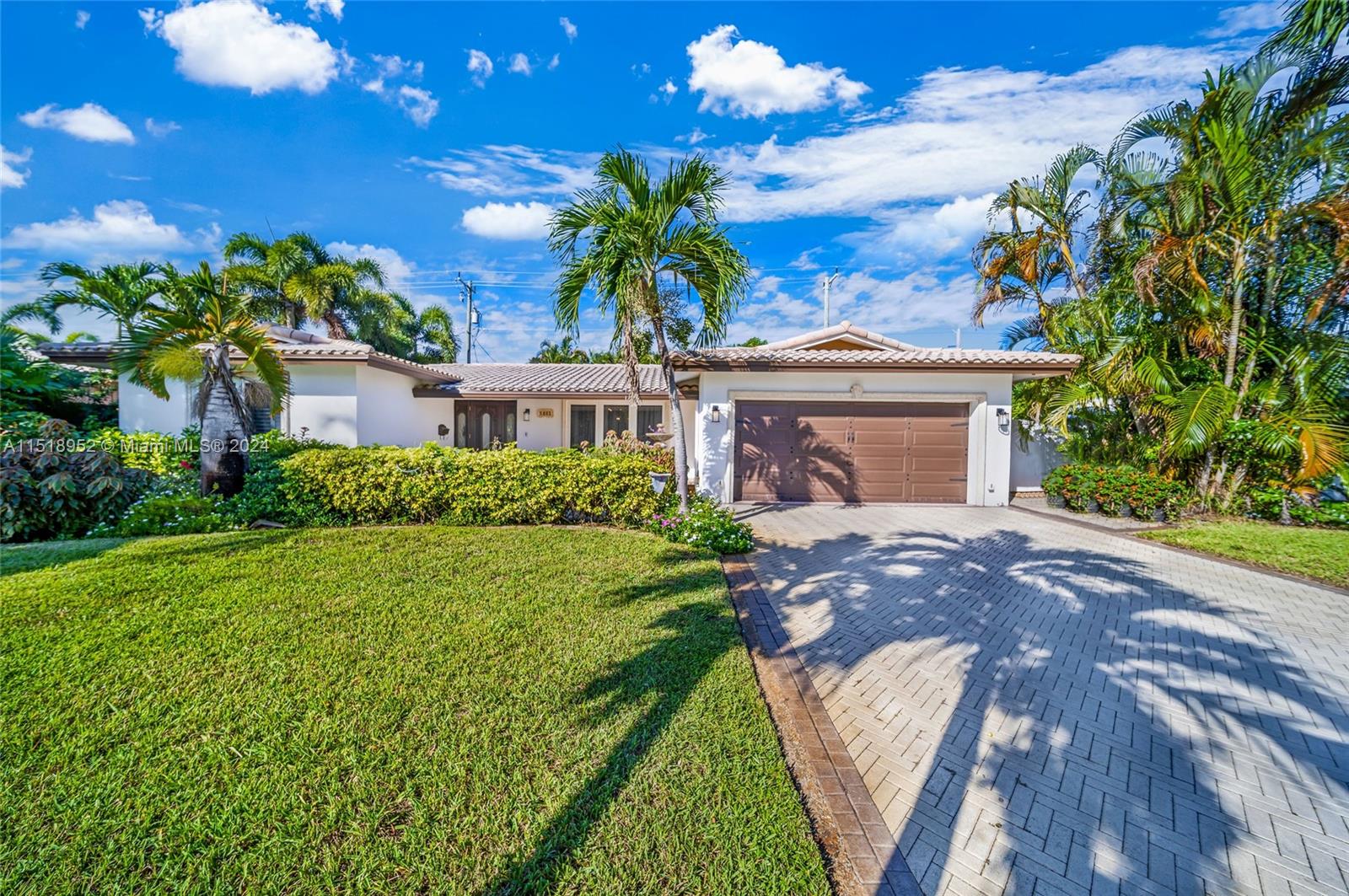 CORAL HIGHLANDS - Residential Lease