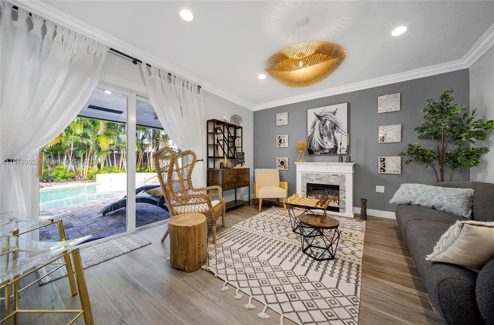 CORAL HIGHLANDS - Residential Lease