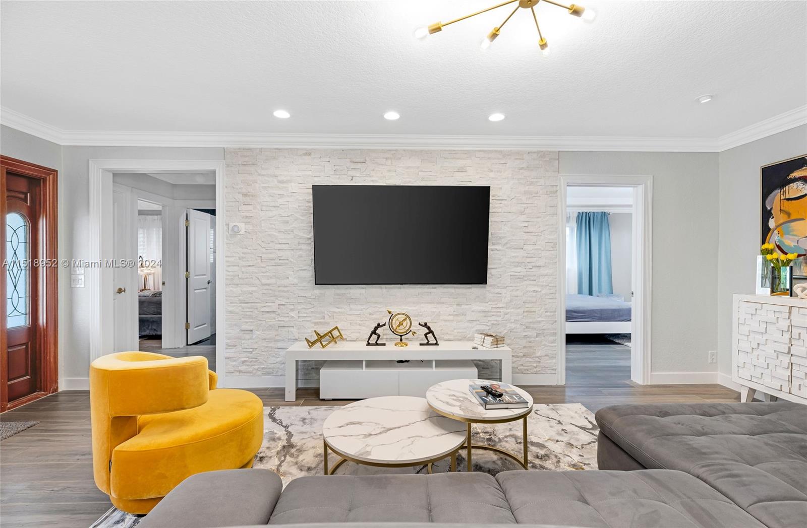 CORAL HIGHLANDS - Residential Lease