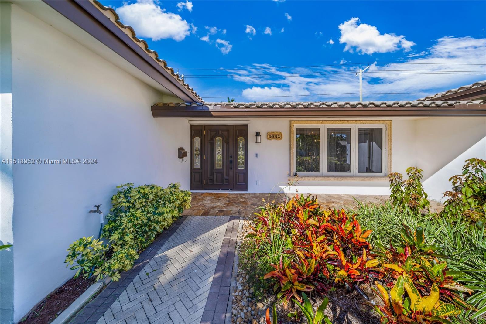 CORAL HIGHLANDS - Residential Lease