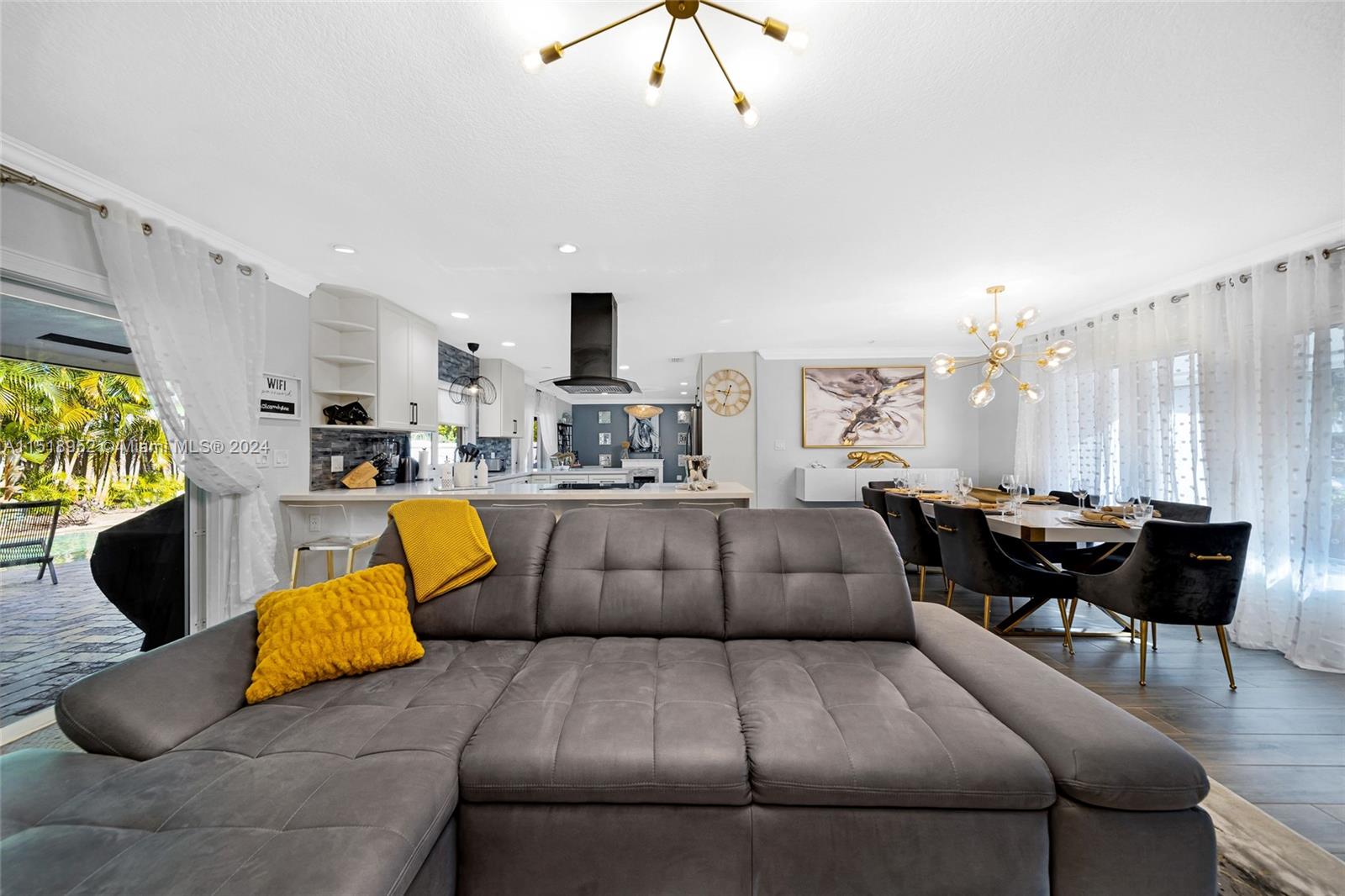 CORAL HIGHLANDS - Residential Lease