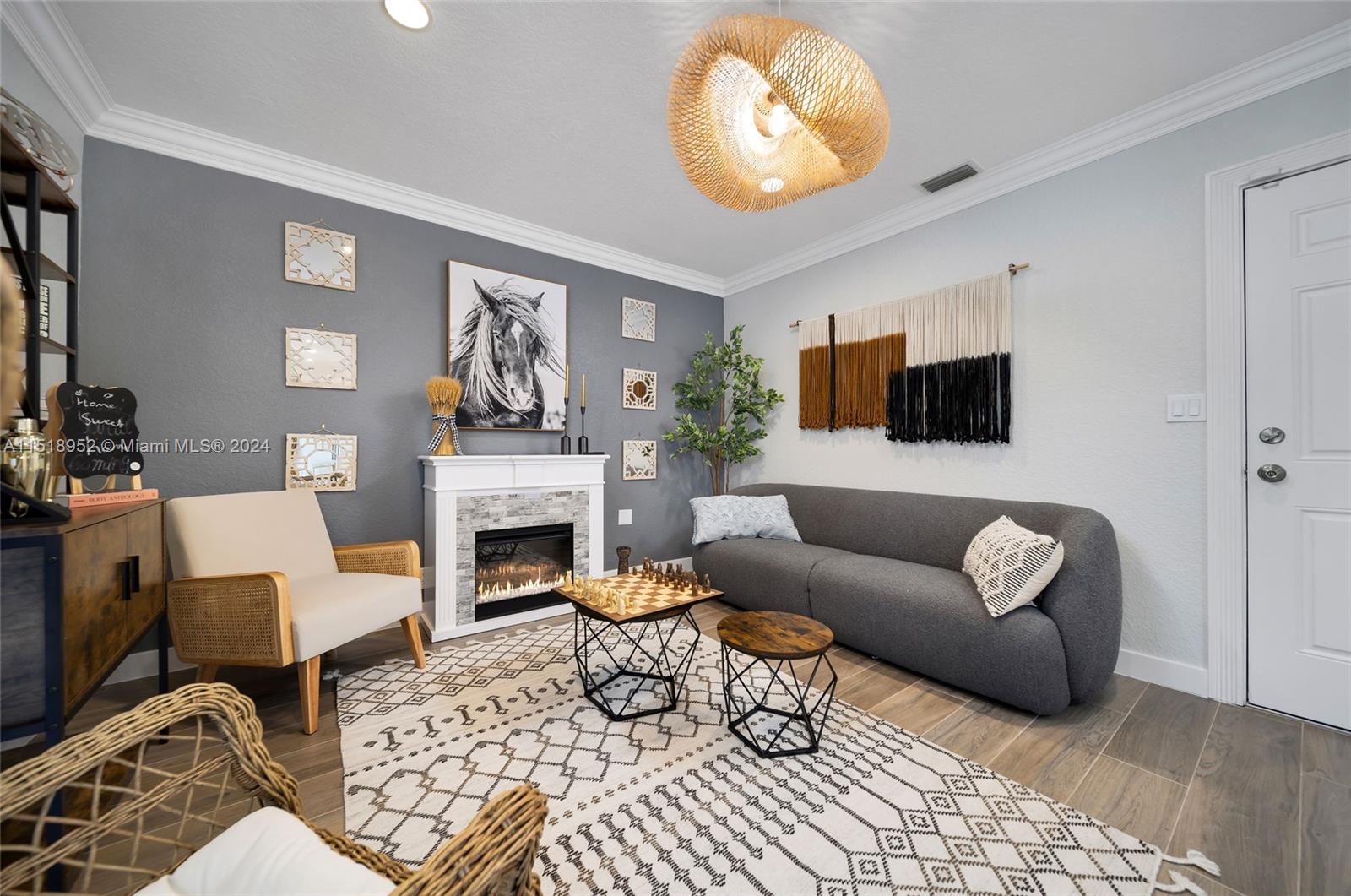 CORAL HIGHLANDS - Residential Lease