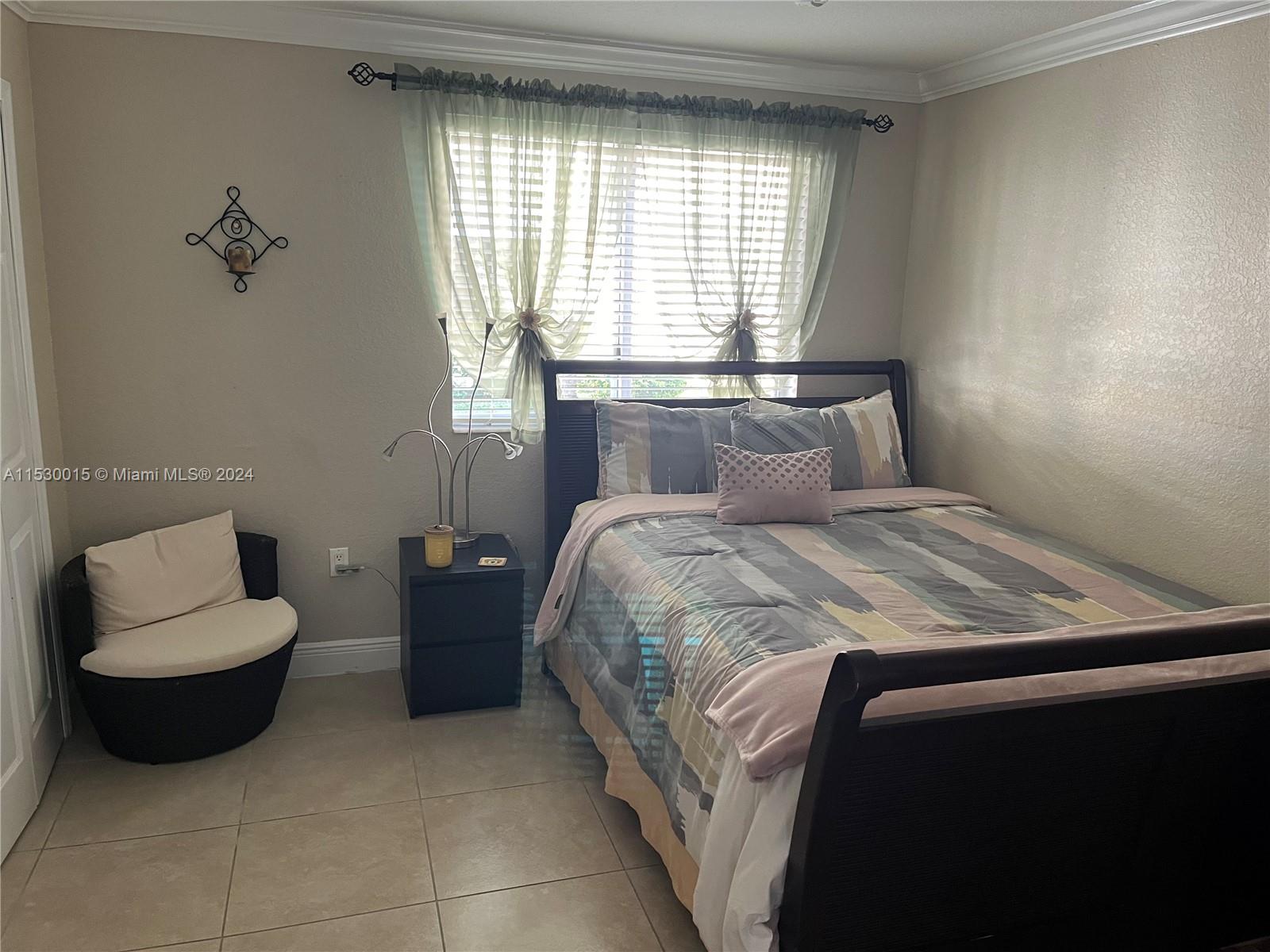 CUTLER LAKES CONDO II - Residential Lease