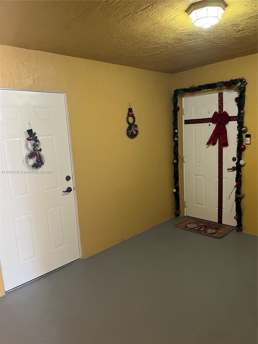 CUTLER LAKES CONDO II - Residential Lease