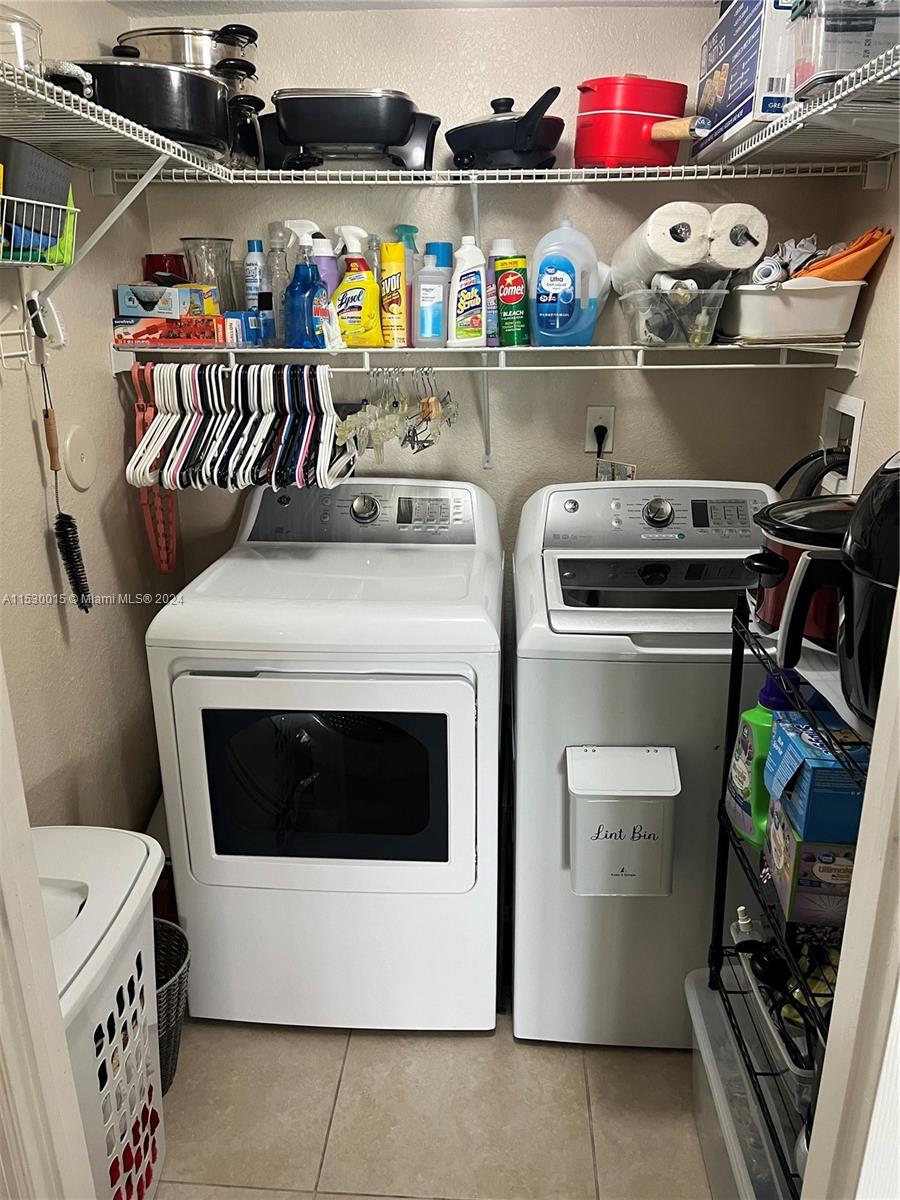 CUTLER LAKES CONDO II - Residential Lease