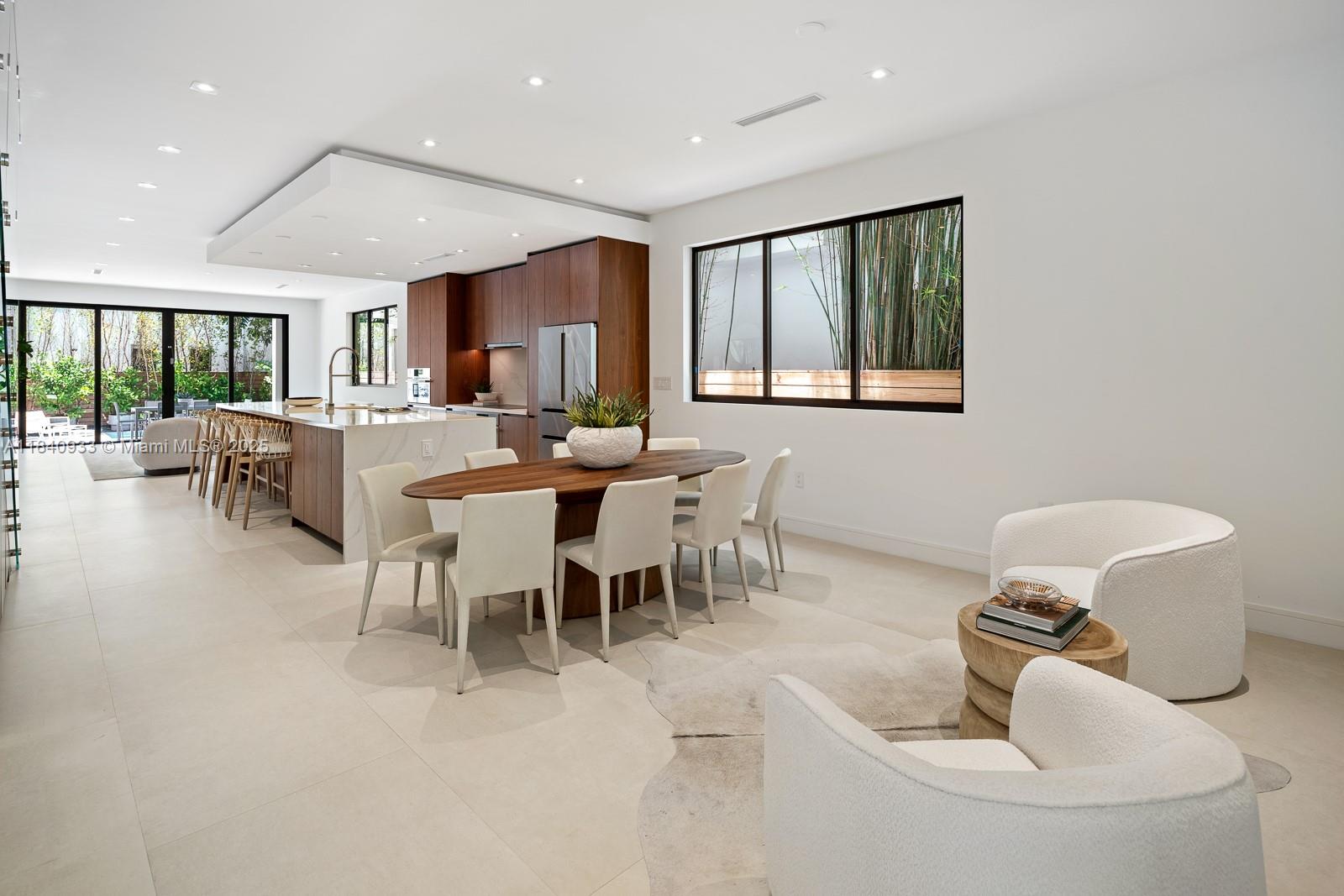 PALM TERRACE - Residential Lease