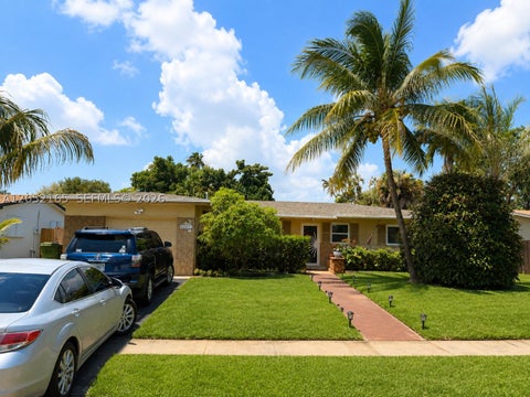 Photo of 8291 NW 17th Ct, Pembroke Pines, FL 33024 (MLS # A12052165)