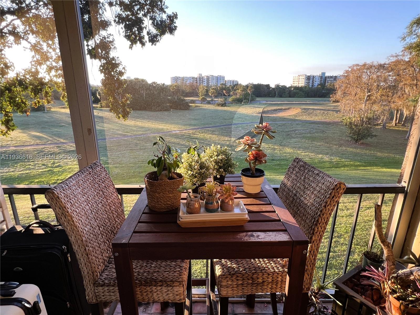 INVERRARY COUNTRY CLUB - Residential