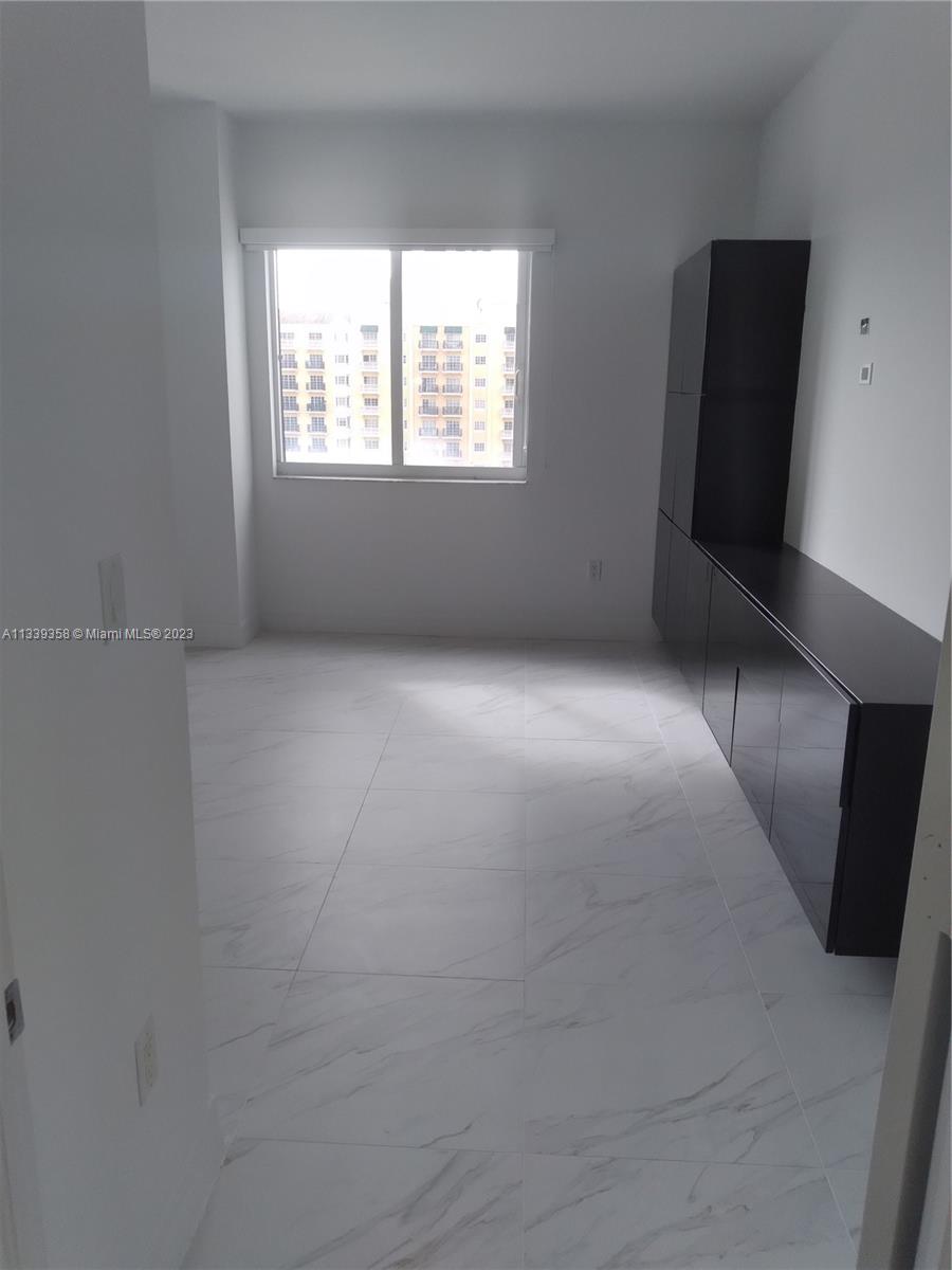 TEN ARAGON CONDO - Residential