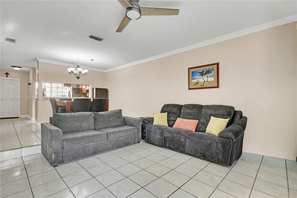 Photo of 2881 S Cambridge Ln, Cooper City, FL 33026 (MLS # A11983023)