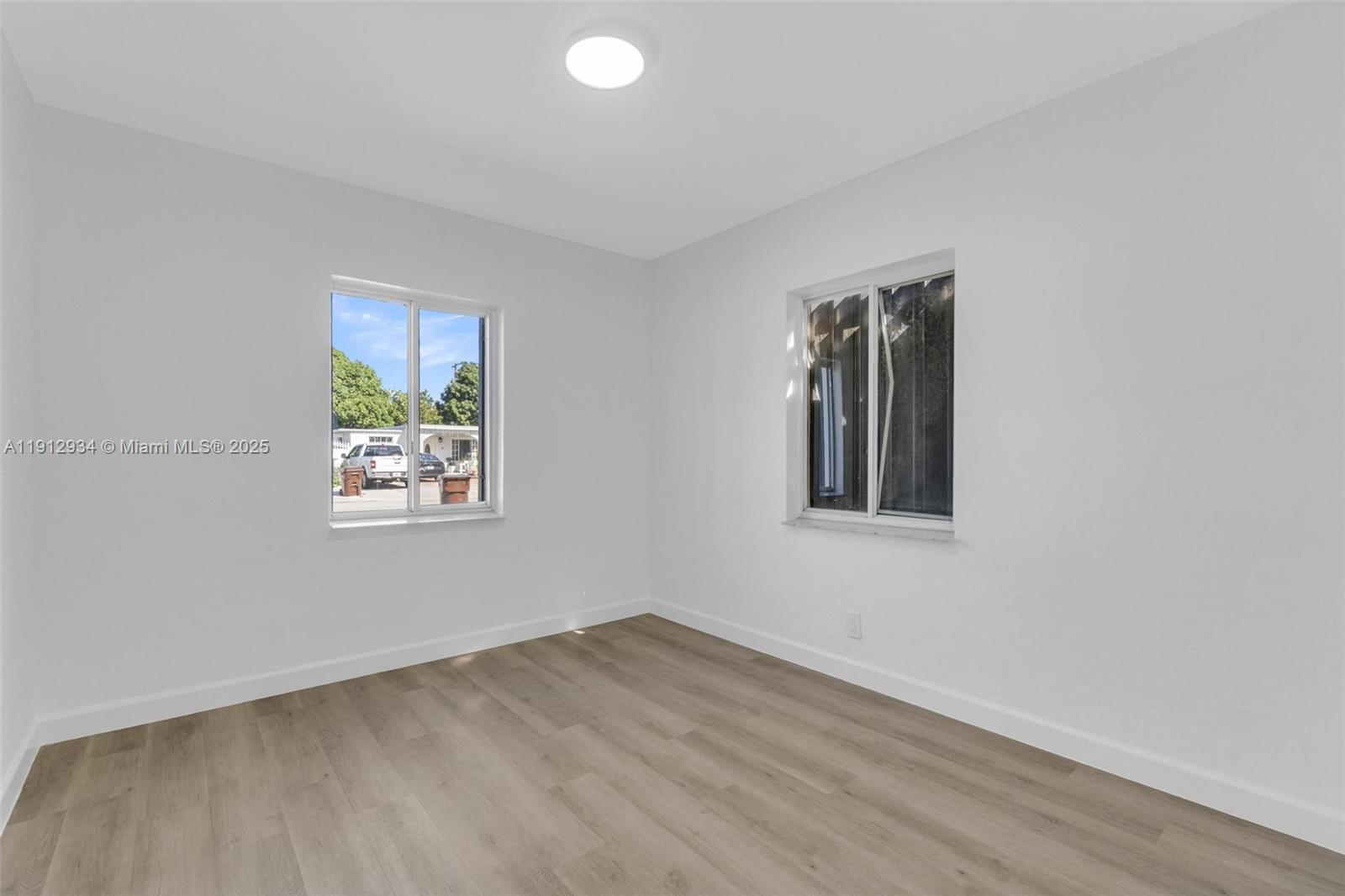 CAROLE ANNE PARK - Residential