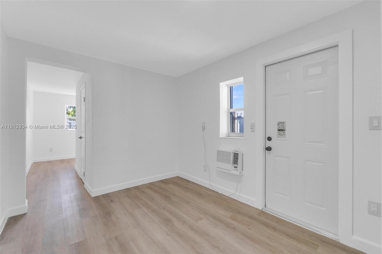 CAROLE ANNE PARK - Residential