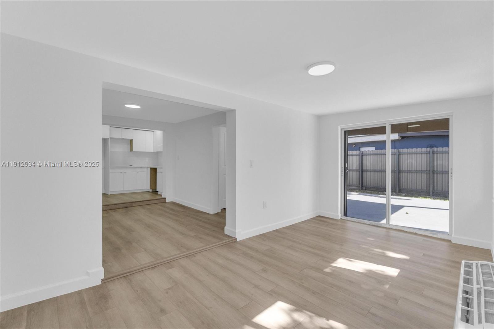 CAROLE ANNE PARK - Residential