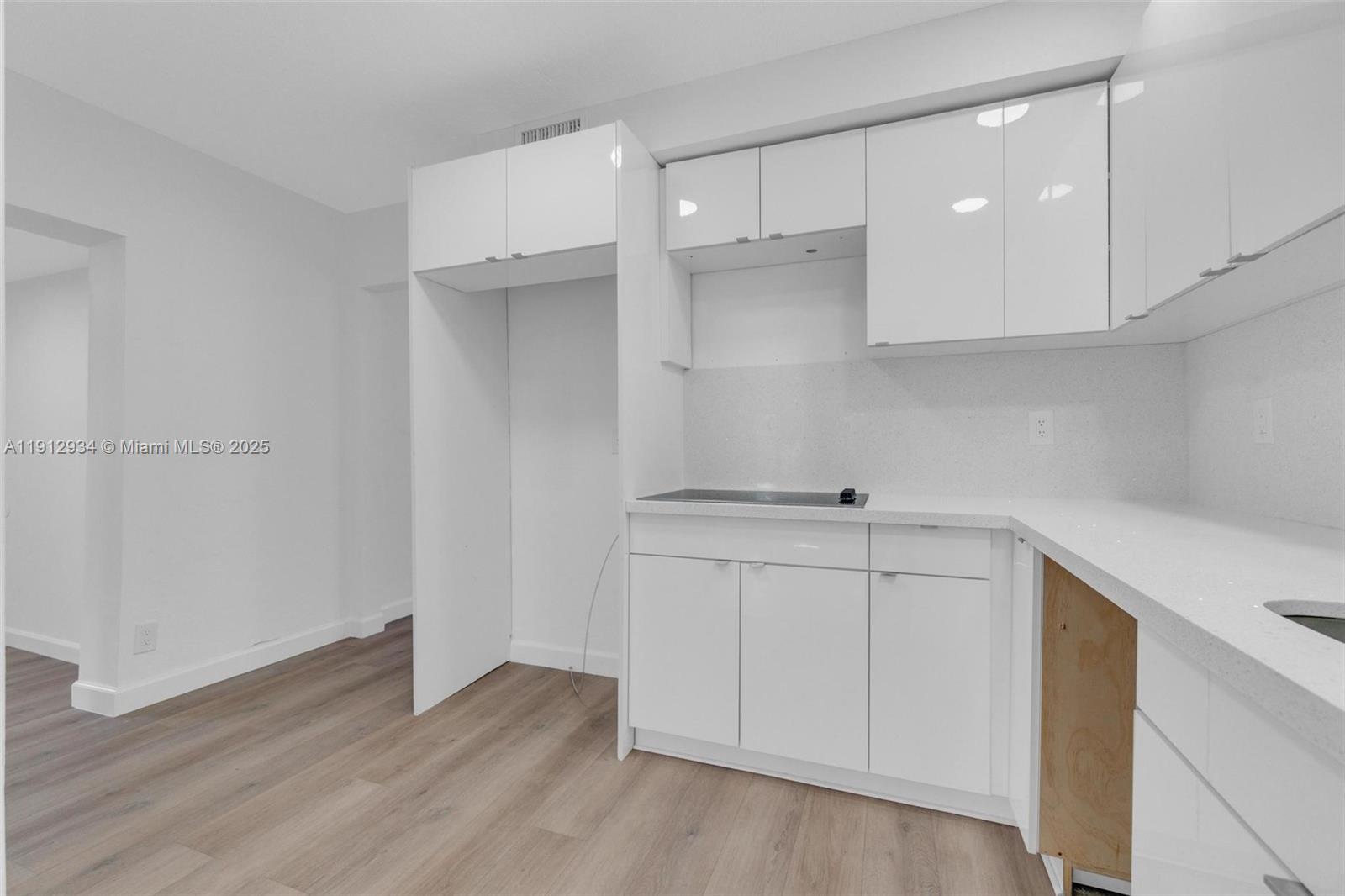 CAROLE ANNE PARK - Residential