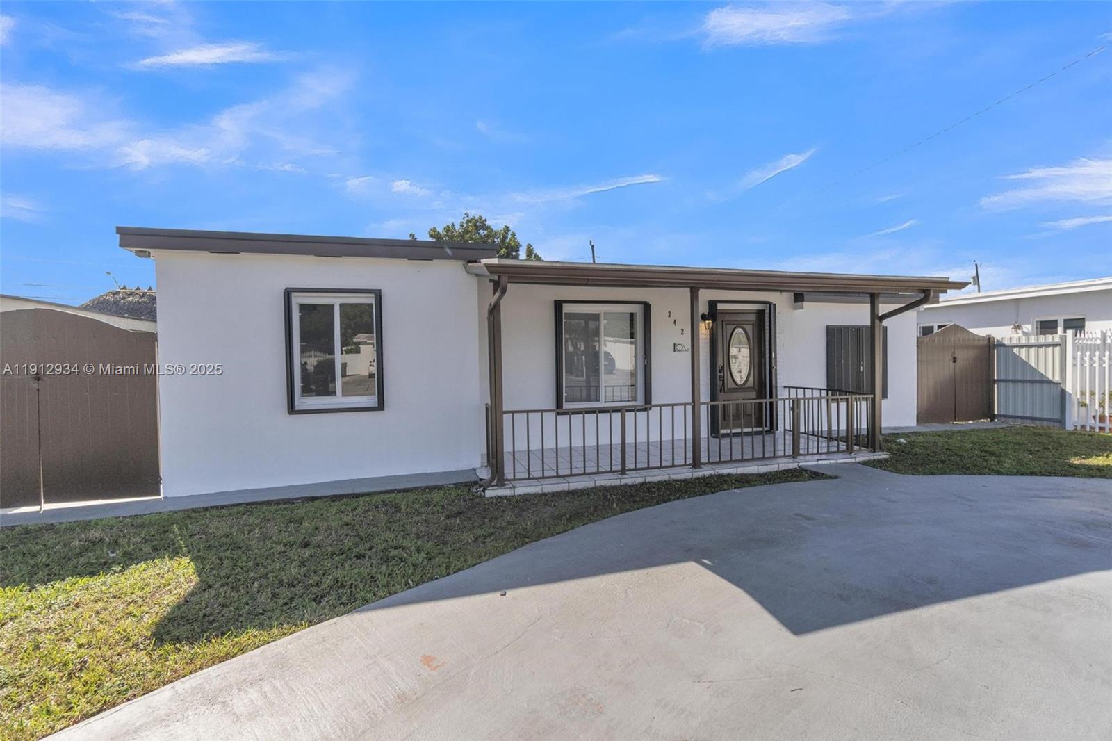 CAROLE ANNE PARK - Residential