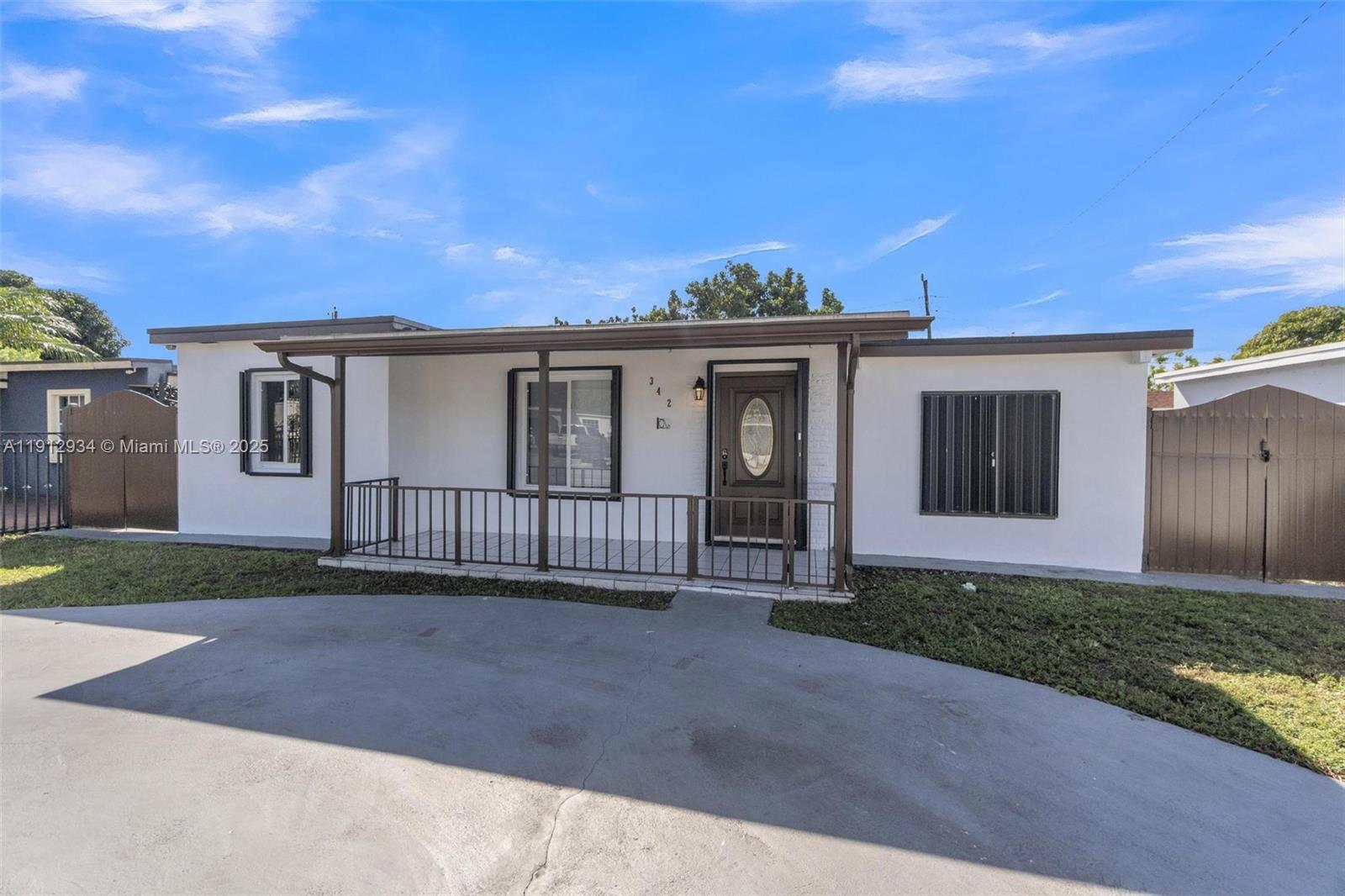 CAROLE ANNE PARK - Residential