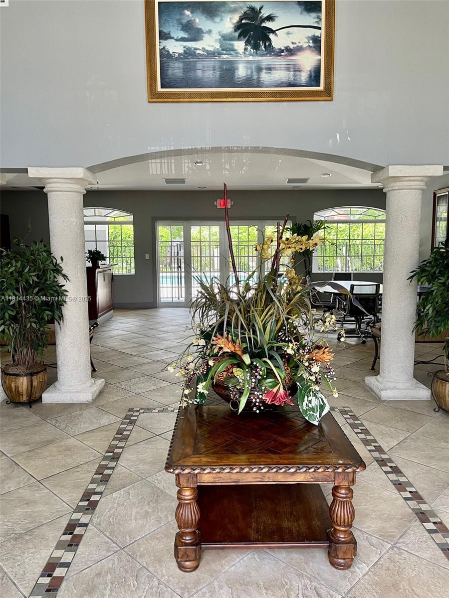 VISTA TRACE 1 CONDO - Residential Lease