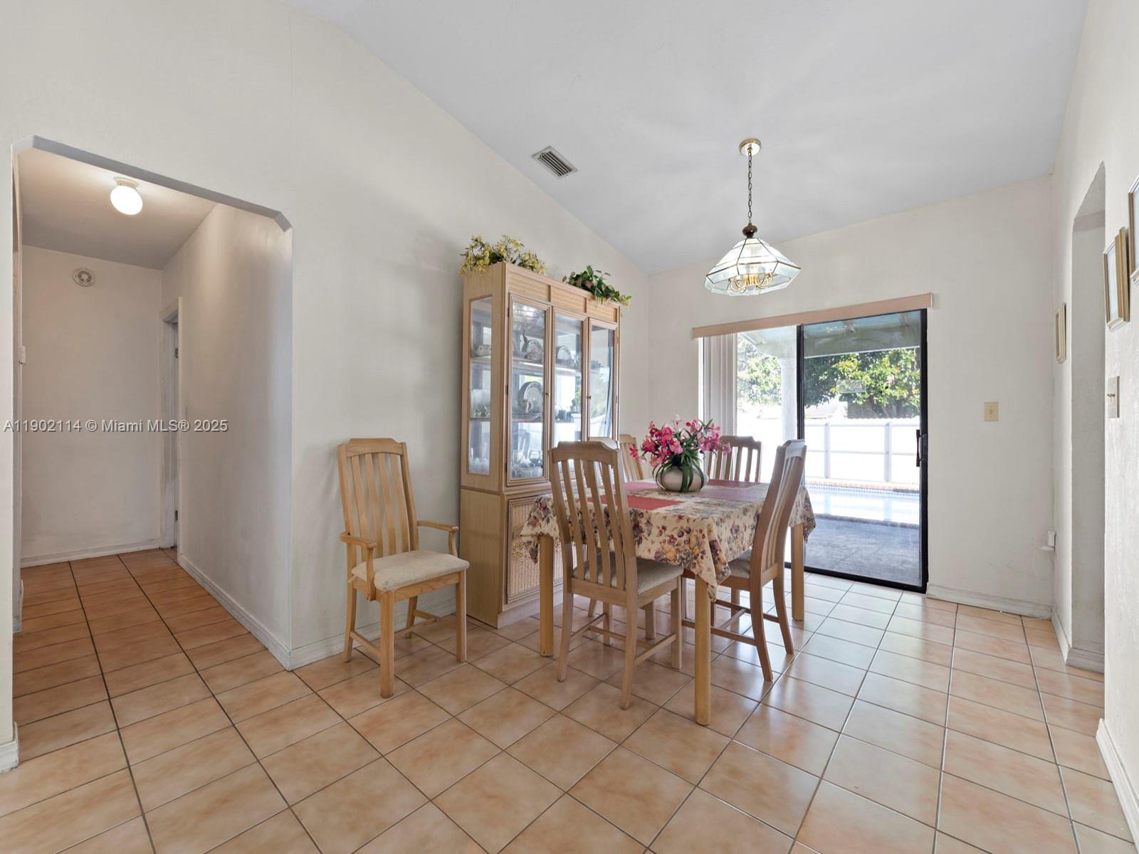 MEADOW WOOD MANOR SEC 3 - Residential