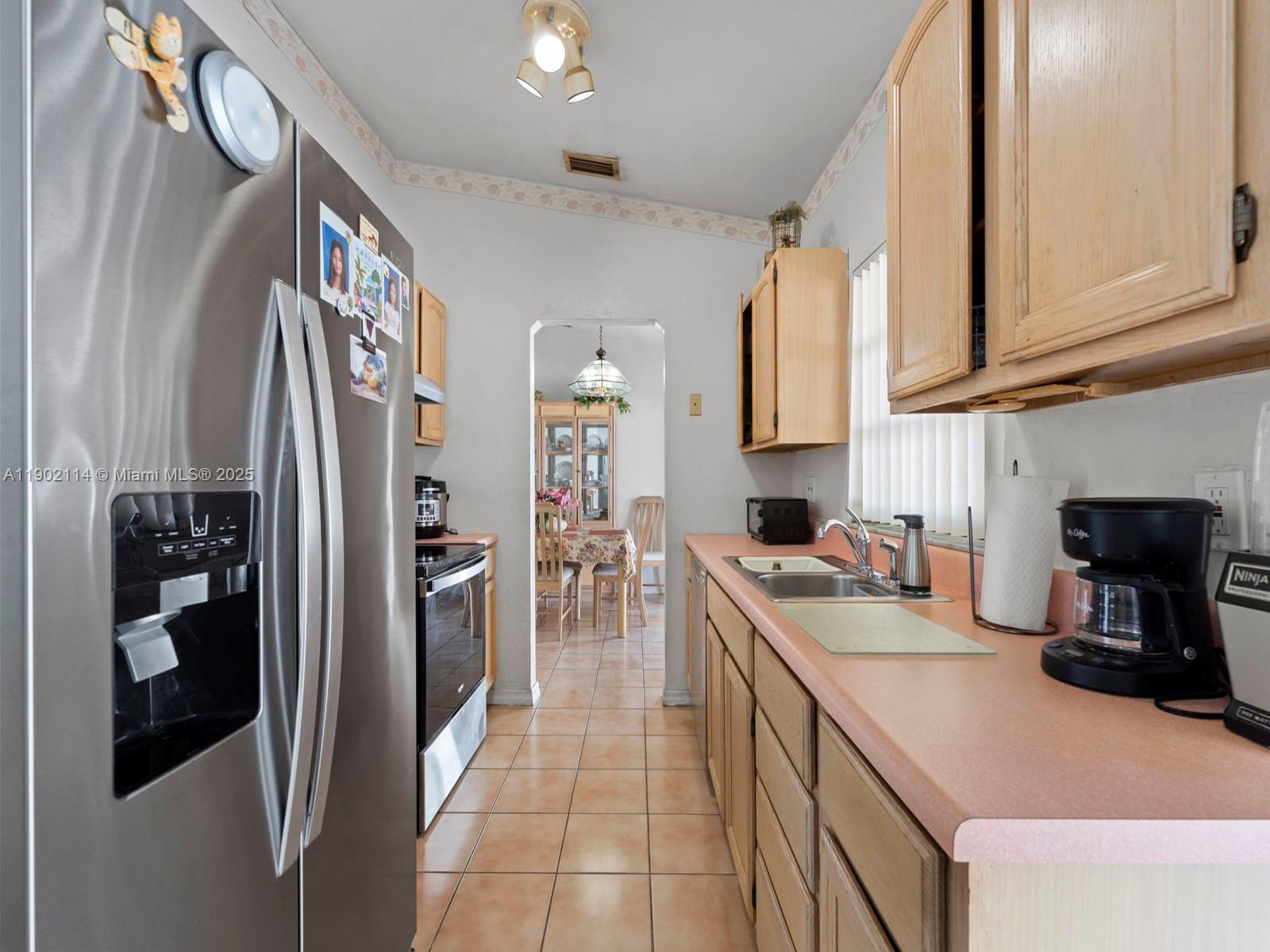 MEADOW WOOD MANOR SEC 3 - Residential
